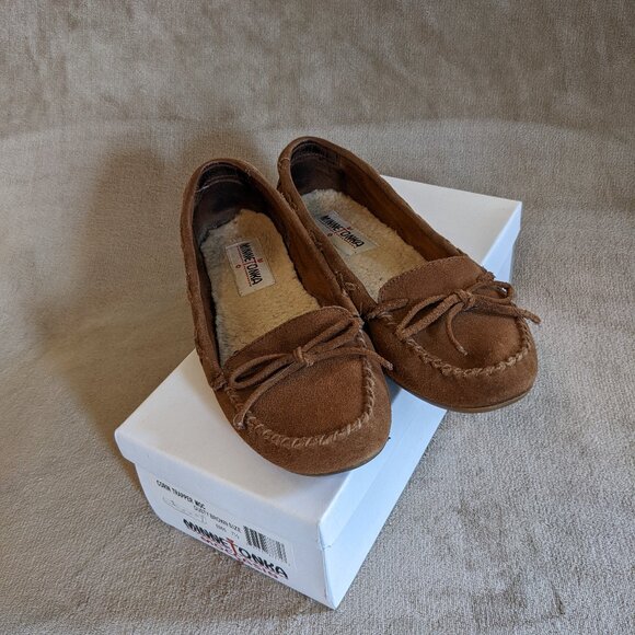 Minnetonka Brown Leather Moccasins - Picture 1 of 7